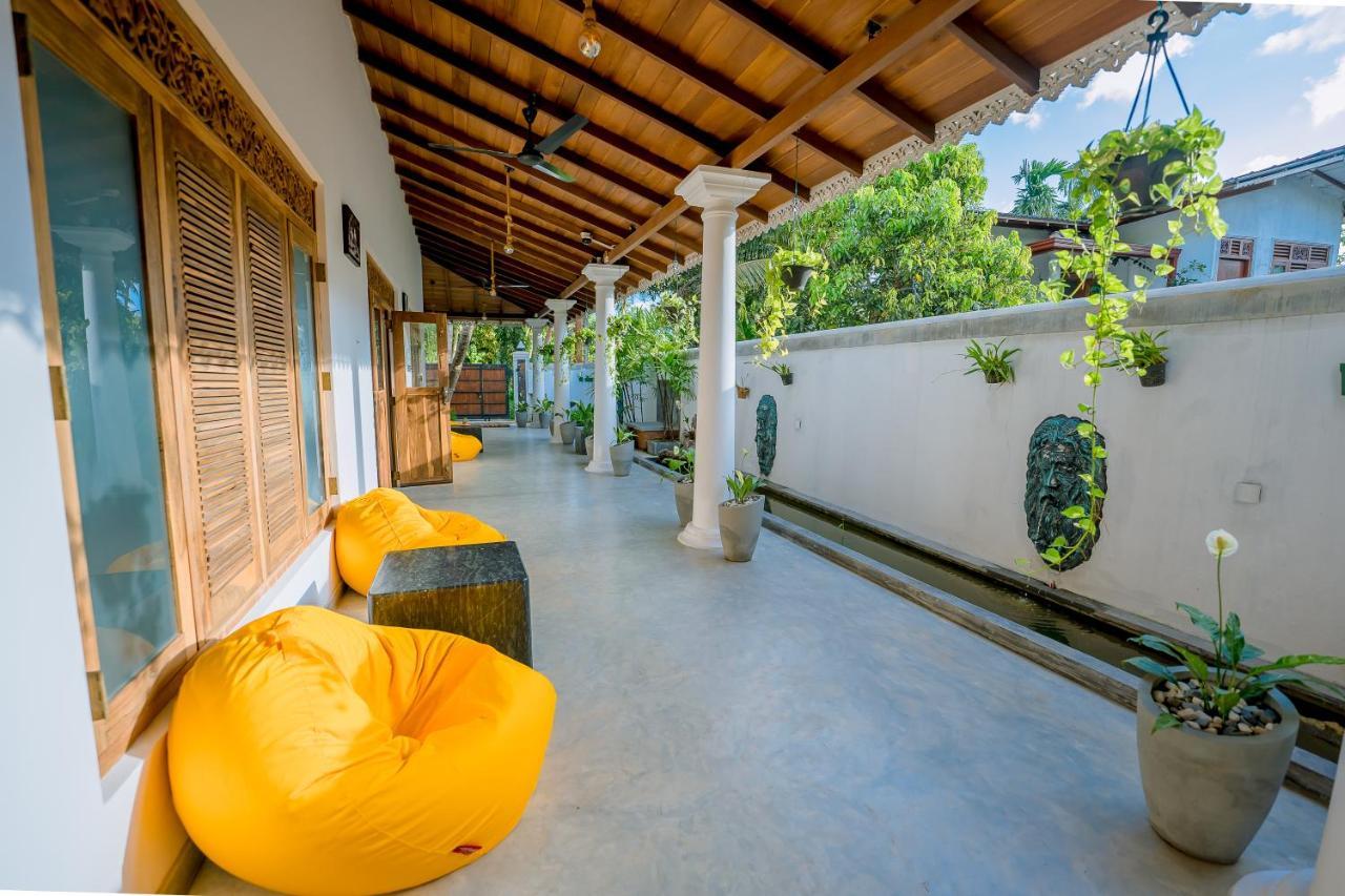 Sixth Sense Hostel Unawatuna Exterior foto